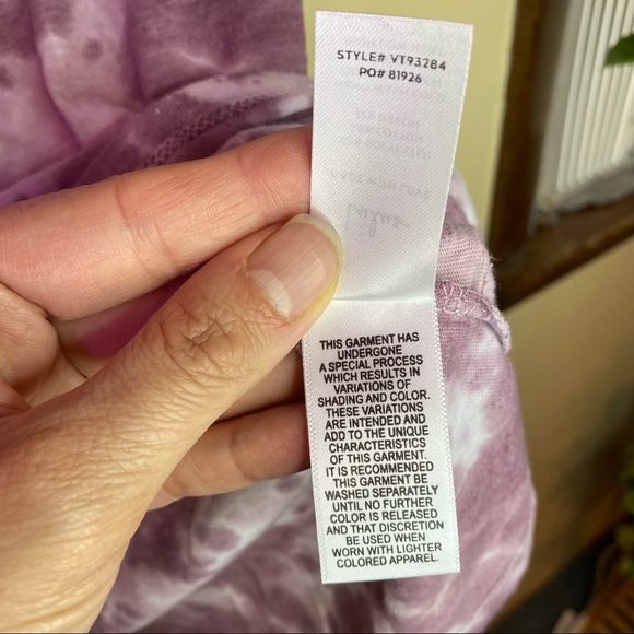 NWT LULUS Cozy Livin’ Mauve Purple Tie-Dye Tee S - Picture 4 of 6